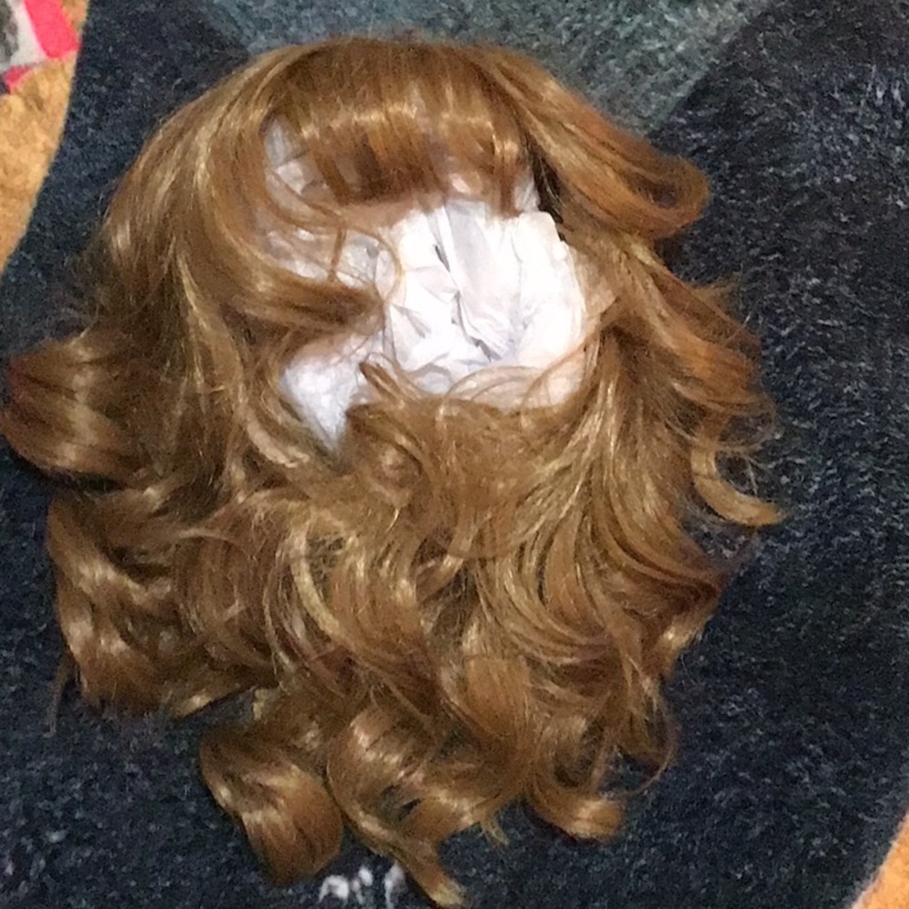 Synthetic Capless Rihanna Wig - Picture 7 of 13